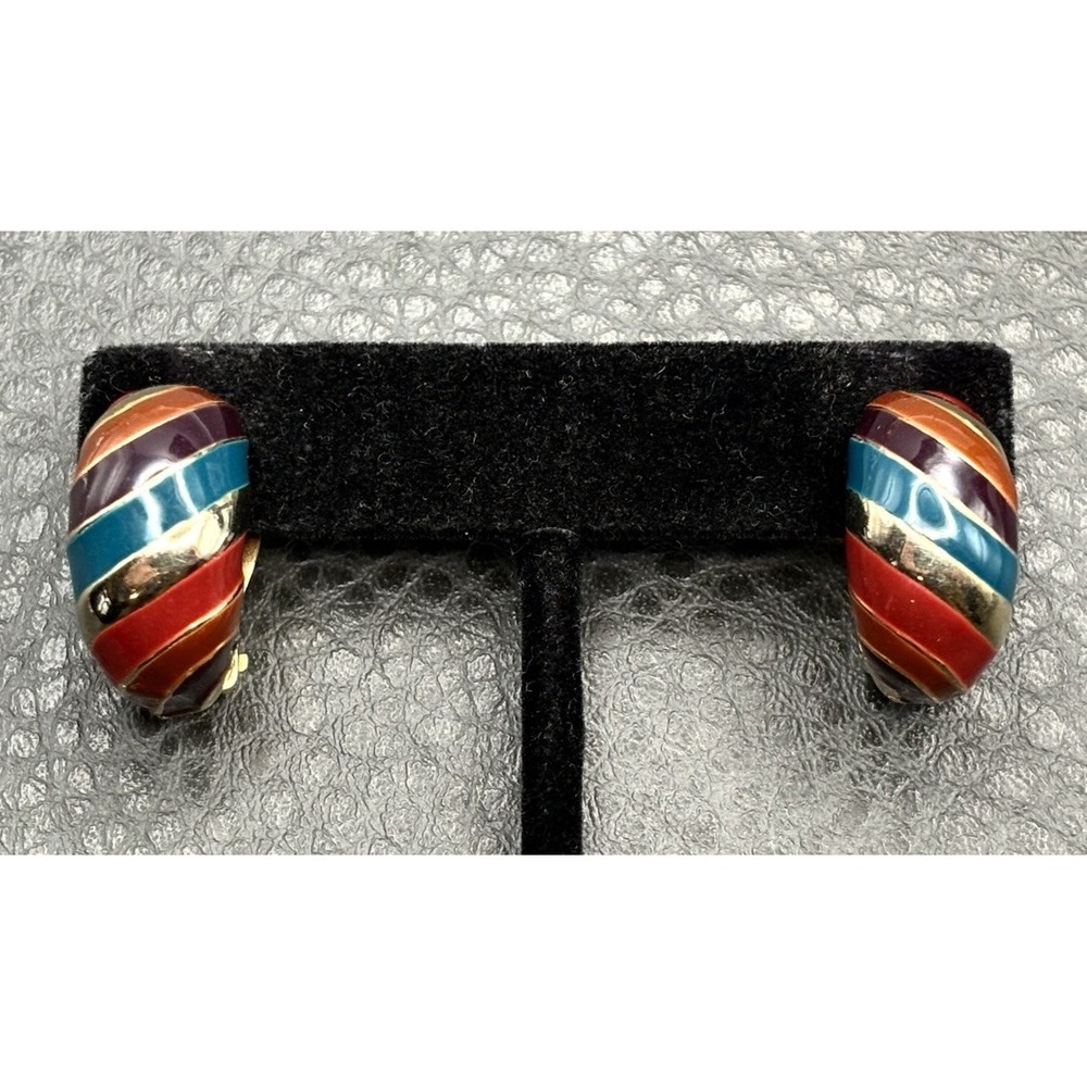 VINTAGE ELLEN DESIGNS HIGH END RARE SIGNED RAINBOW ENAMEL CLIP ON EARRINGS 1"